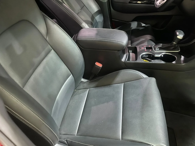 Kia Sportage 2.0D ! 2WD ! Signature ! - автомобили, коли, обяви за нови и употребявани 9