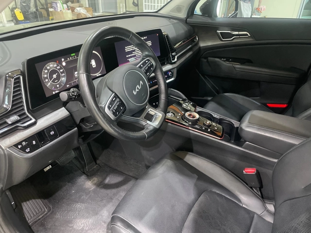Kia Sportage 2.0D ! 2WD ! Signature Gravity ! - автомобили, коли, обяви за нови и употребявани 7