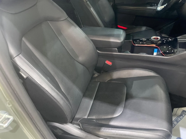Kia Sportage 2.0D ! 2WD ! Signature Gravity ! - автомобили, коли, обяви за нови и употребявани 8