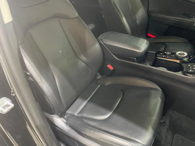 Kia Sportage 2.0D ! 2WD ! Noblesse ! - автомобили, коли, обяви за нови и употребявани 8