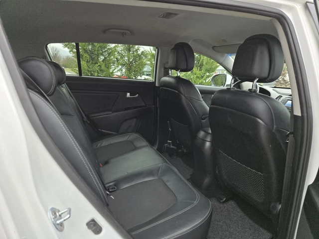 Kia Sportage 1.7CRDI-116кс= 6СКОРОСТИ= КАМЕРА= АВТОПИЛОТ - автомобили, коли, обяви за нови и употребявани 13