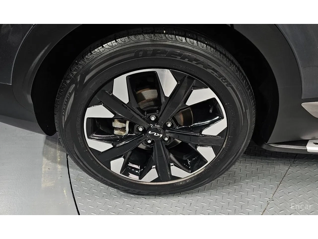 Kia Sportage 2.0 DIESEL AWD /SIGNA GRAVITY / 360 КАМЕРИ /ОБДУХ/ - автомобили, коли, обяви за нови и употребявани 4