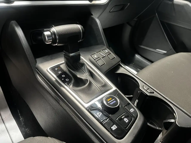 Kia Sportage LX AWD - автомобили, коли, обяви за нови и употребявани 8