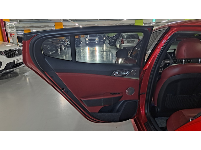 KIA STINGER - автомобили, коли, обяви за нови и употребявани 26