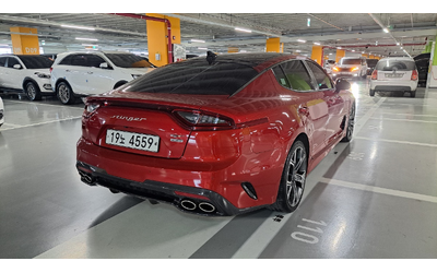 kia-stinger - 4