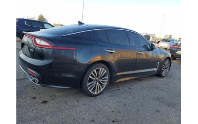 kia-stinger-2-0l-4-rear-wheel-drive - 2