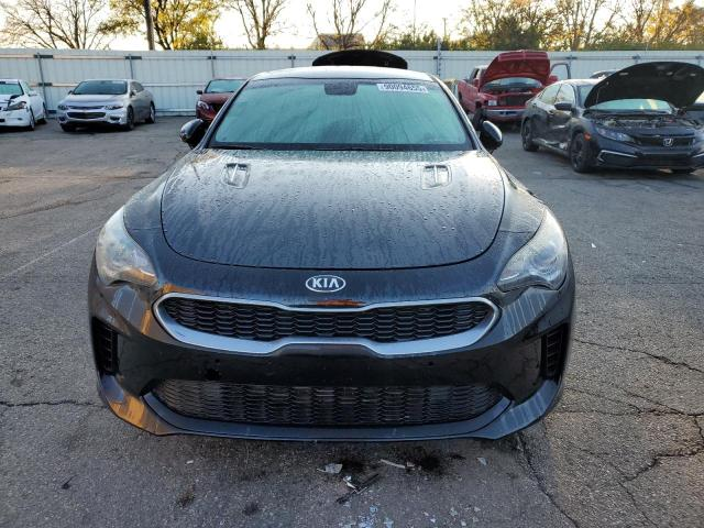 Kia Stinger 2.0L 4 Rear-wheel drive - автомобили, коли, обяви за нови и употребявани 4