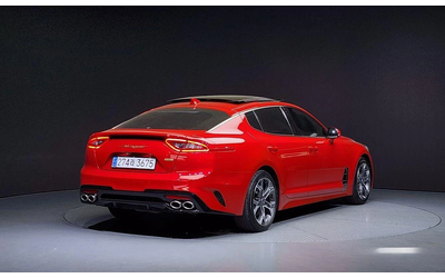 kia-stinger - 1