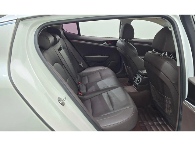 Kia Stinger 2.2 Diesel 2WD * НАЙ-ДОБРА ЦЕНА В БЪЛГАРИЯ* - автомобили, коли, обяви за нови и употребявани 11