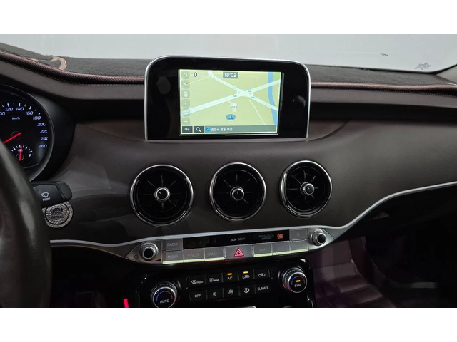 Kia Stinger 2.2 Diesel 2WD * НАЙ-ДОБРА ЦЕНА В БЪЛГАРИЯ* - автомобили, коли, обяви за нови и употребявани 14