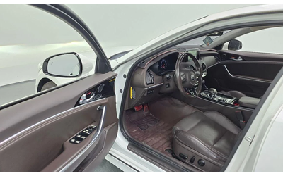 Kia Stinger 2.2 Diesel 2WD * НАЙ-ДОБРА ЦЕНА В БЪЛГАРИЯ* - автомобили, коли, обяви за нови и употребявани 9