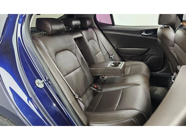 Kia Stinger 2.0 Turbo AWD * НАЙ-ДОБРА ЦЕНА В БЪЛГАРИЯ* - автомобили, коли, обяви за нови и употребявани 11