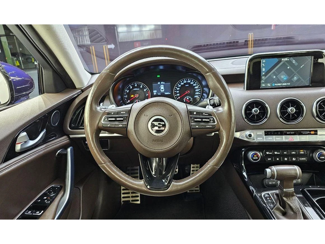 Kia Stinger 2.0 Turbo AWD * НАЙ-ДОБРА ЦЕНА В БЪЛГАРИЯ* - автомобили, коли, обяви за нови и употребявани 13