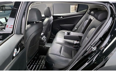 Kia Stinger 2.0 Turbo 2WD * НАЙ-ДОБРА ЦЕНА В БЪЛГАРИЯ* - автомобили, коли, обяви за нови и употребявани 11