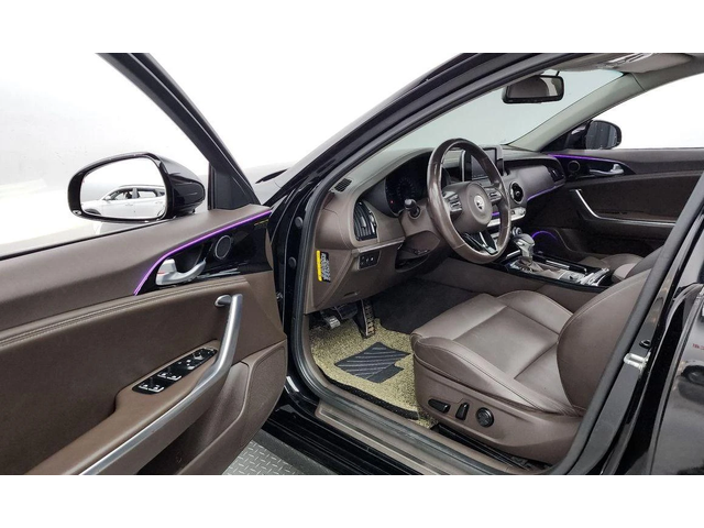 Kia Stinger 2.0 Turbo 2WD * НАЙ-ДОБРА ЦЕНА В БЪЛГАРИЯ* - автомобили, коли, обяви за нови и употребявани 9