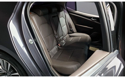 Kia Stinger 2.0 Turbo 2WD * НАЙ-ДОБРА ЦЕНА В БЪЛГАРИЯ* - автомобили, коли, обяви за нови и употребявани 11