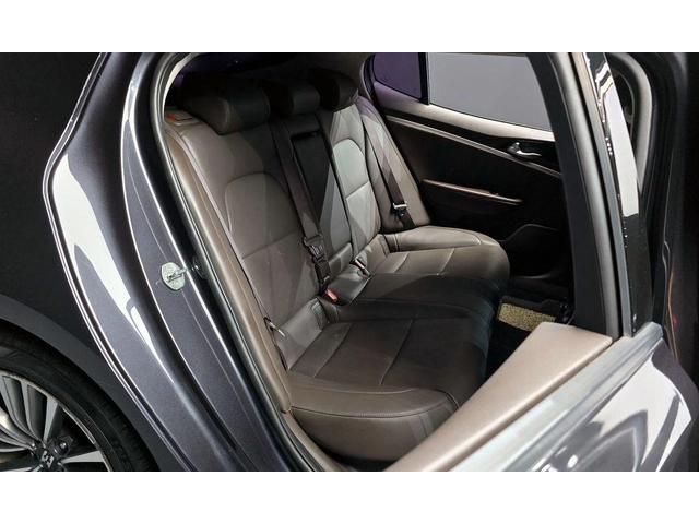 Kia Stinger 2.0 Turbo 2WD * НАЙ-ДОБРА ЦЕНА В БЪЛГАРИЯ* - автомобили, коли, обяви за нови и употребявани 11