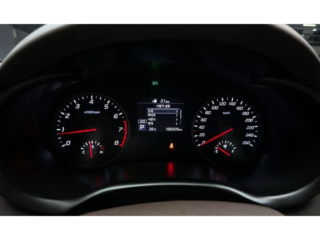 Kia Stinger 2.0 Turbo 2WD * НАЙ-ДОБРА ЦЕНА В БЪЛГАРИЯ* - автомобили, коли, обяви за нови и употребявани 7