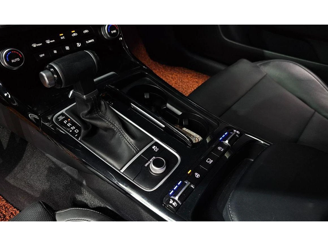 Kia Stinger 2.2 Diesel 2WD * НАЙ-ДОБРА ЦЕНА В БЪЛГАРИЯ* - автомобили, коли, обяви за нови и употребявани 8