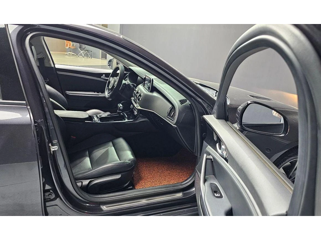 Kia Stinger 2.2 Diesel 2WD * НАЙ-ДОБРА ЦЕНА В БЪЛГАРИЯ* - автомобили, коли, обяви за нови и употребявани 9