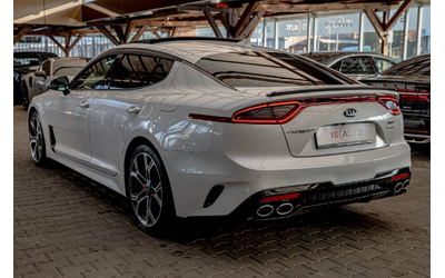 kia-stinger-3-3-gt-4wd-rccw-bi-led-ldws-daw-hud - 5