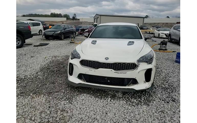 kia-stinger-3-3l-6-rear-wheel-drive - 0