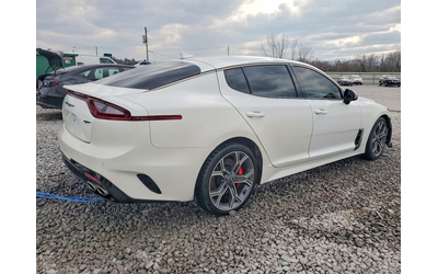 kia-stinger-3-3l-6-rear-wheel-drive - 3