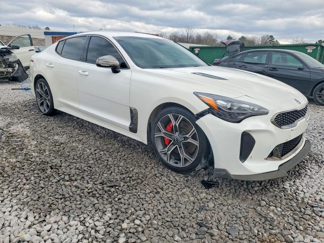 Kia Stinger 3.3L 6 REAR WHEEL DRIVE - автомобили, коли, обяви за нови и употребявани 4