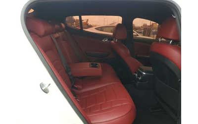 Kia Stinger 3.3L 6 Rear-wheel drive - автомобили, коли, обяви за нови и употребявани 10