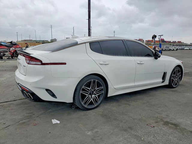 Kia Stinger 3.3L 6 Rear-wheel drive - автомобили, коли, обяви за нови и употребявани 3