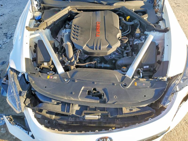 Kia Stinger 3.3L 6 Rear-wheel drive - автомобили, коли, обяви за нови и употребявани 10