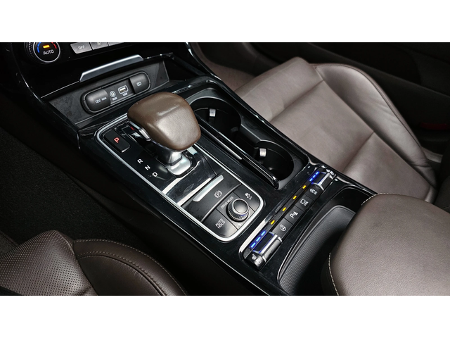 Kia Stinger 2.0 Turbo 2WD Platinum autogeorge.com - автомобили, коли, обяви за нови и употребявани 7