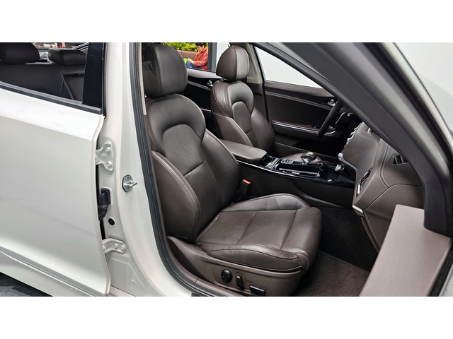 Kia Stinger 2.0 Turbo 2WD Platinum autogeorge.com - автомобили, коли, обяви за нови и употребявани 9