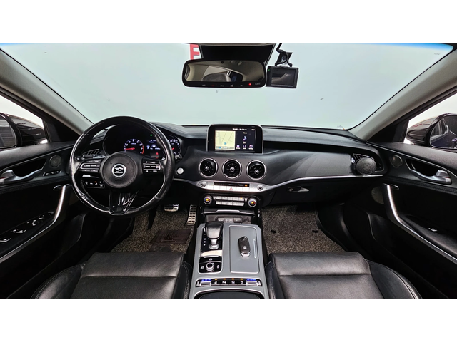 Kia Stinger 2.0 Turbo 2WD Dream Edition autogeorge.com - автомобили, коли, обяви за нови и употребявани 8