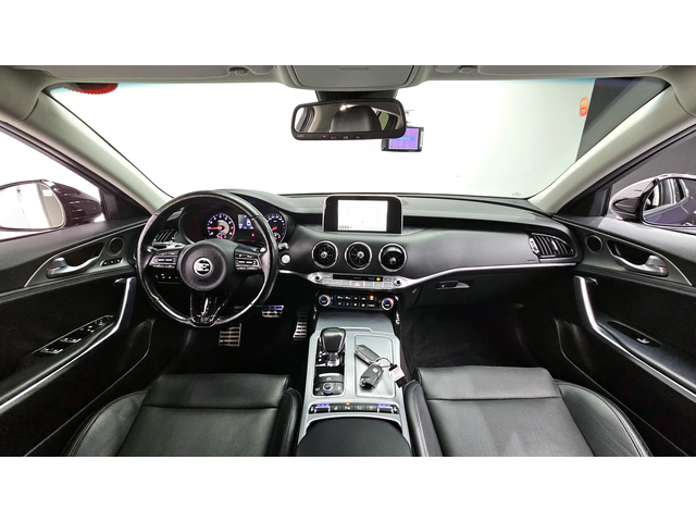 Kia Stinger 2.0T 2WD DREAM EDITION autogeorge.com - автомобили, коли, обяви за нови и употребявани 5