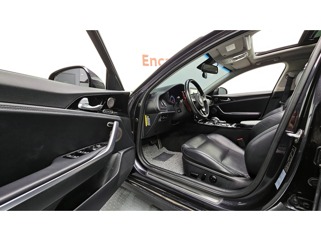 Kia Stinger 2.0T 2WD PLATINUM autogeorge.com - автомобили, коли, обяви за нови и употребявани 8