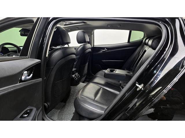 Kia Stinger 2.0T 2WD PLATINUM autogeorge.com - автомобили, коли, обяви за нови и употребявани 10