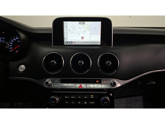 Kia Stinger 2.0T 2WD PLATINUM autogeorge.com - автомобили, коли, обяви за нови и употребявани 13