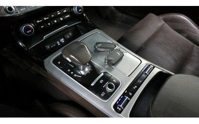 Kia Stinger 2.0T 2WD DREAM EDITION autogeorge.com - автомобили, коли, обяви за нови и употребявани 8