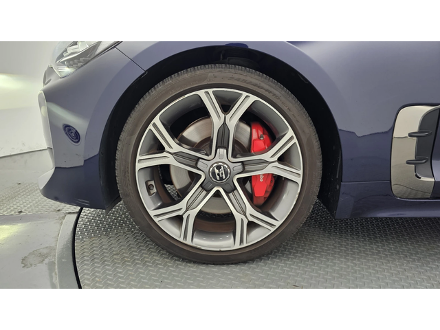 Kia Stinger 2.0T AWD PLATINUM autogeorge.com - автомобили, коли, обяви за нови и употребявани 4