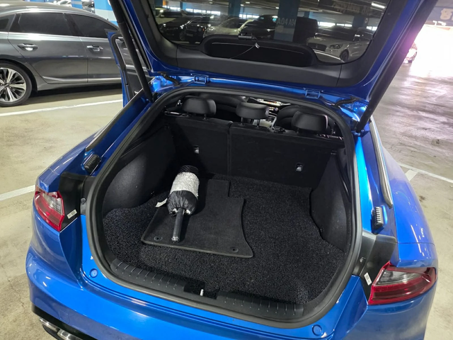 Kia Stinger 2.0T 2WD autogeorge.com - автомобили, коли, обяви за нови и употребявани 3