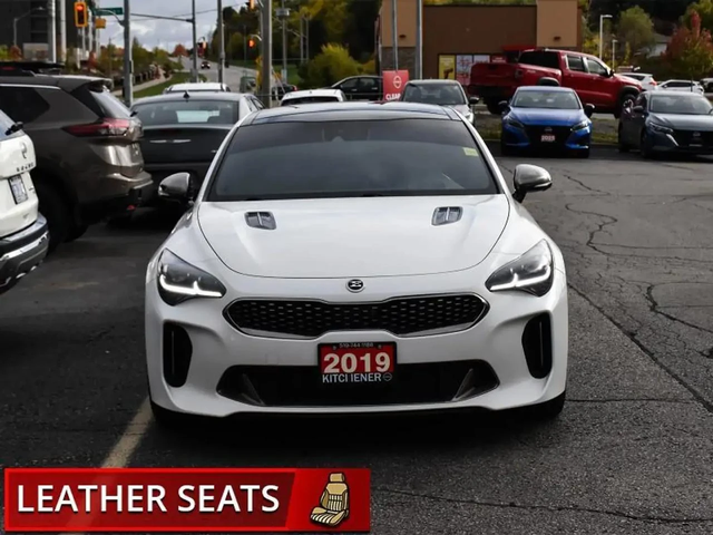 Kia Stinger * GT* Обдух* 360CAM* PANO* BLIND SPOTS* - автомобили, коли, обяви за нови и употребявани 1