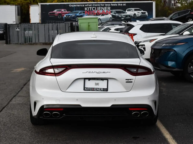 Kia Stinger * GT* Обдух* 360CAM* PANO* BLIND SPOTS* - автомобили, коли, обяви за нови и употребявани 4