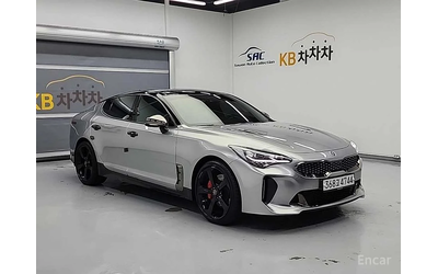 kia-stinger - 1