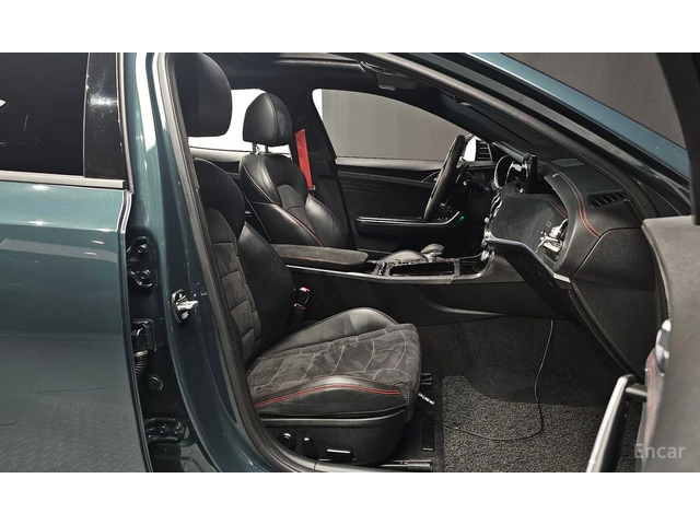 Kia Stinger 3.3GT AWD Acro Edition* HEAD-UP* HARMAN KARDON* 36 - автомобили, коли, обяви за нови и употребявани 7