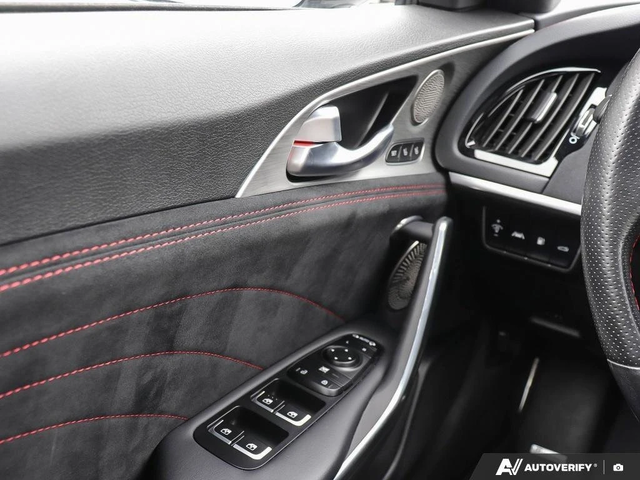 Kia Stinger GT Line 2 3.3 - автомобили, коли, обяви за нови и употребявани 11