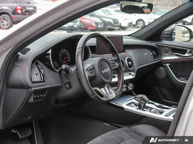 Kia Stinger GT Line 2 3.3 - автомобили, коли, обяви за нови и употребявани 8