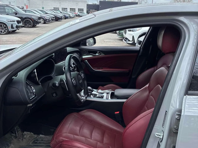 Kia Stinger GT / 360 / КЛИП НА МОТОРА - автомобили, коли, обяви за нови и употребявани 11