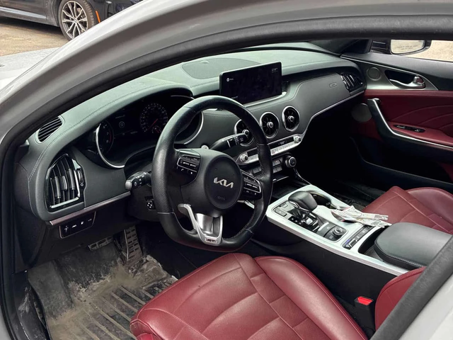 Kia Stinger GT / 360 / КЛИП НА МОТОРА - автомобили, коли, обяви за нови и употребявани 4
