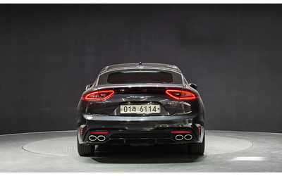 kia-stinger - 3